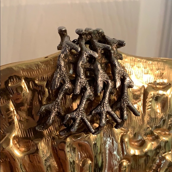 Gold Hard “SeaShell” Purse with Coral Clasp - Picture 2 of 8